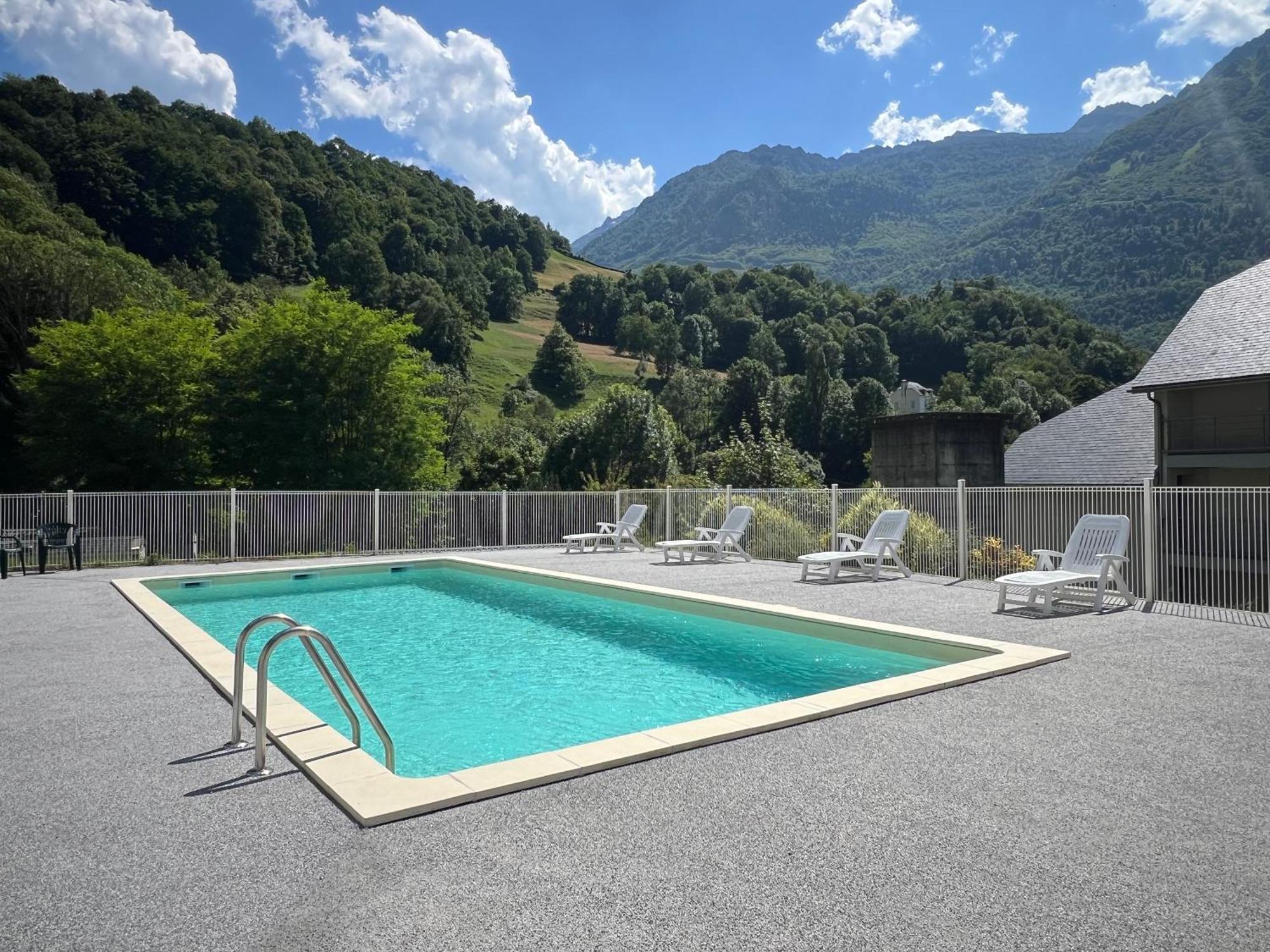 Apartamento Loc Luz St Sauveur 3 Luz-Saint-Sauveur Exterior foto